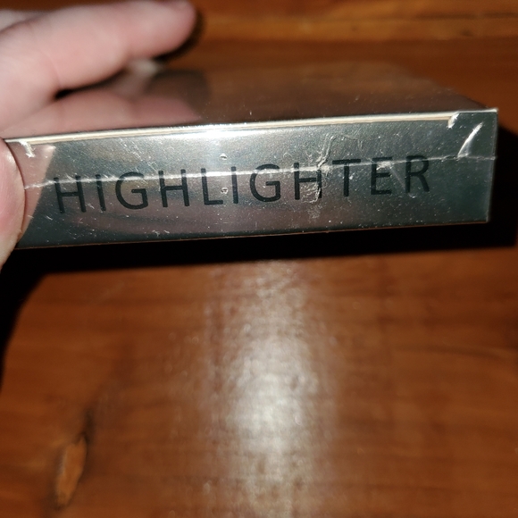 Highlighter - Picture 2 of 2